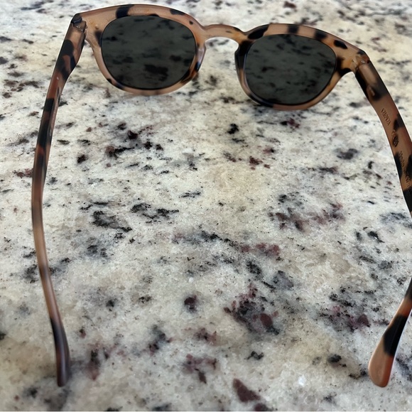 IZIPIZI Paris - Picture 4 of 12